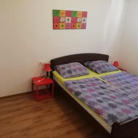 Apartament Center *
